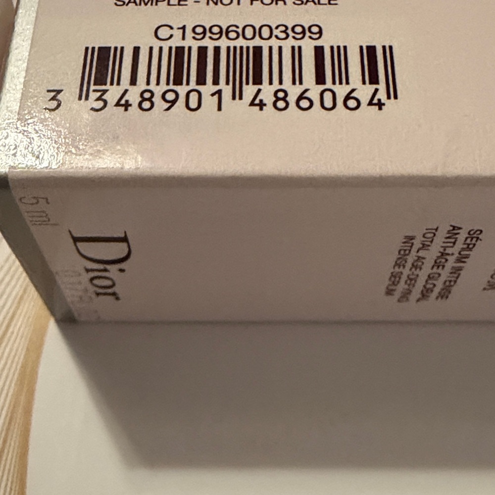 3/$15 🌸 Dior Capture Totale Super Potent Serum - - Picture 2 of 8